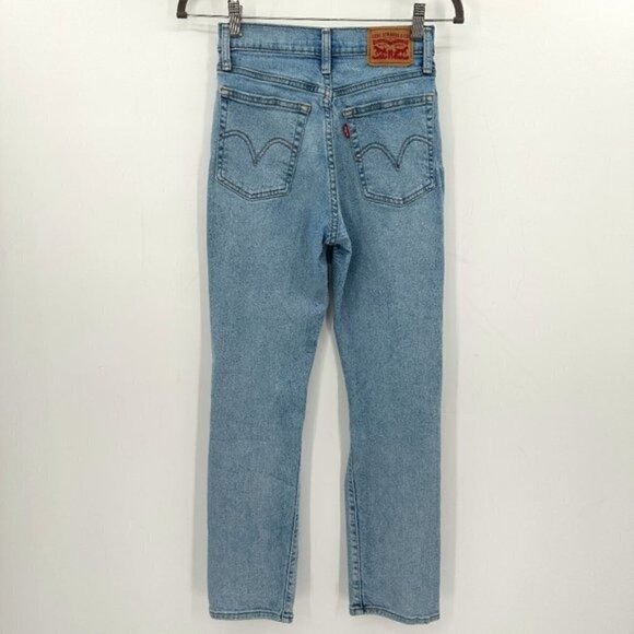 Levi's Wedgie Straight Ultra High-Rise Busted Knee Distressed 25 Button Fly Jean - Picture 2 of 9
